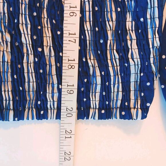 Women's Size 1X Navy/White Romantic Boho Crop Top w/Smocking and Puff Sleeves - Picture 4 of 6